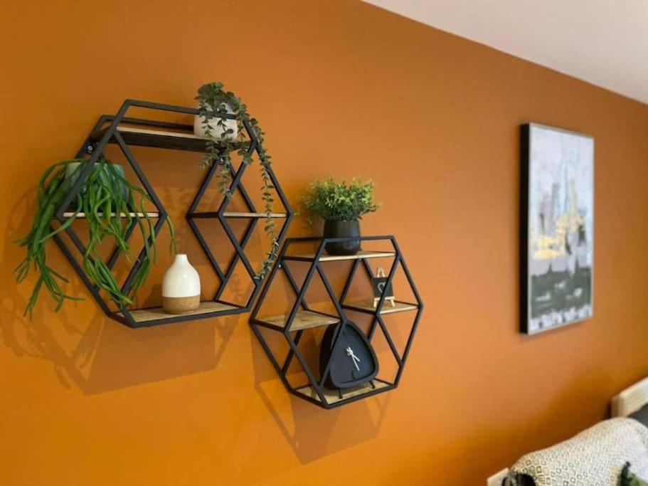 Paramount City Living 105 Swindon Eksteriør billede
